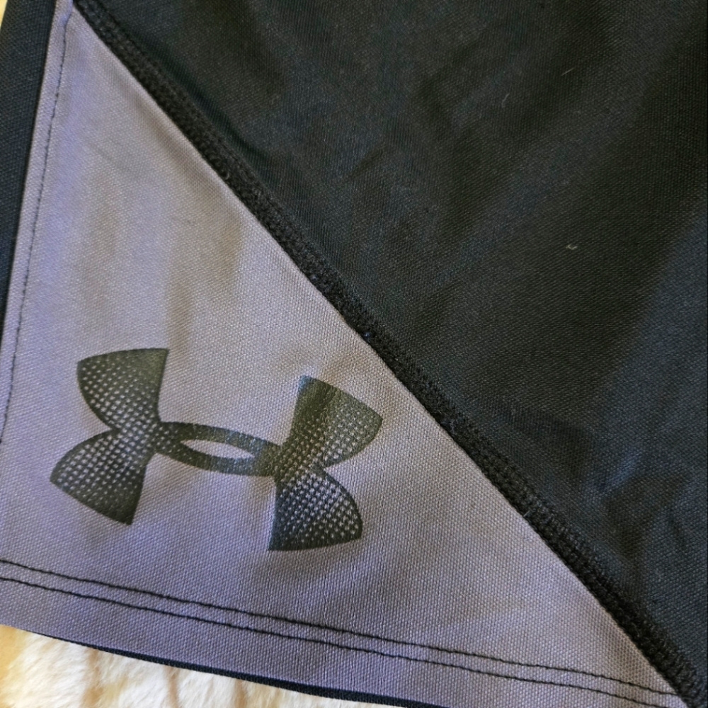 Under Armour Black Athletic Shorts - Picture 2 of 4